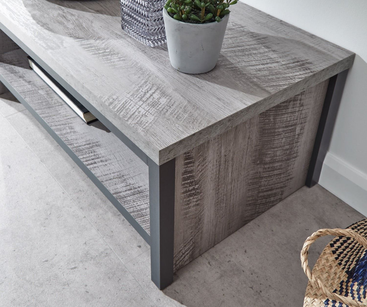 Baxter Simple Coffee Table