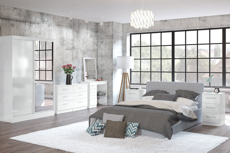 Larz 6 Drawer Chest-White