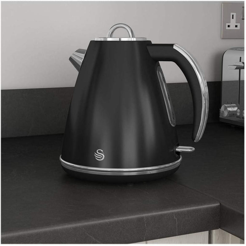Swan 1.5L Retro Jug Kettle Black