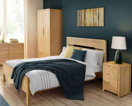 Curvus 3 Drawer Chest