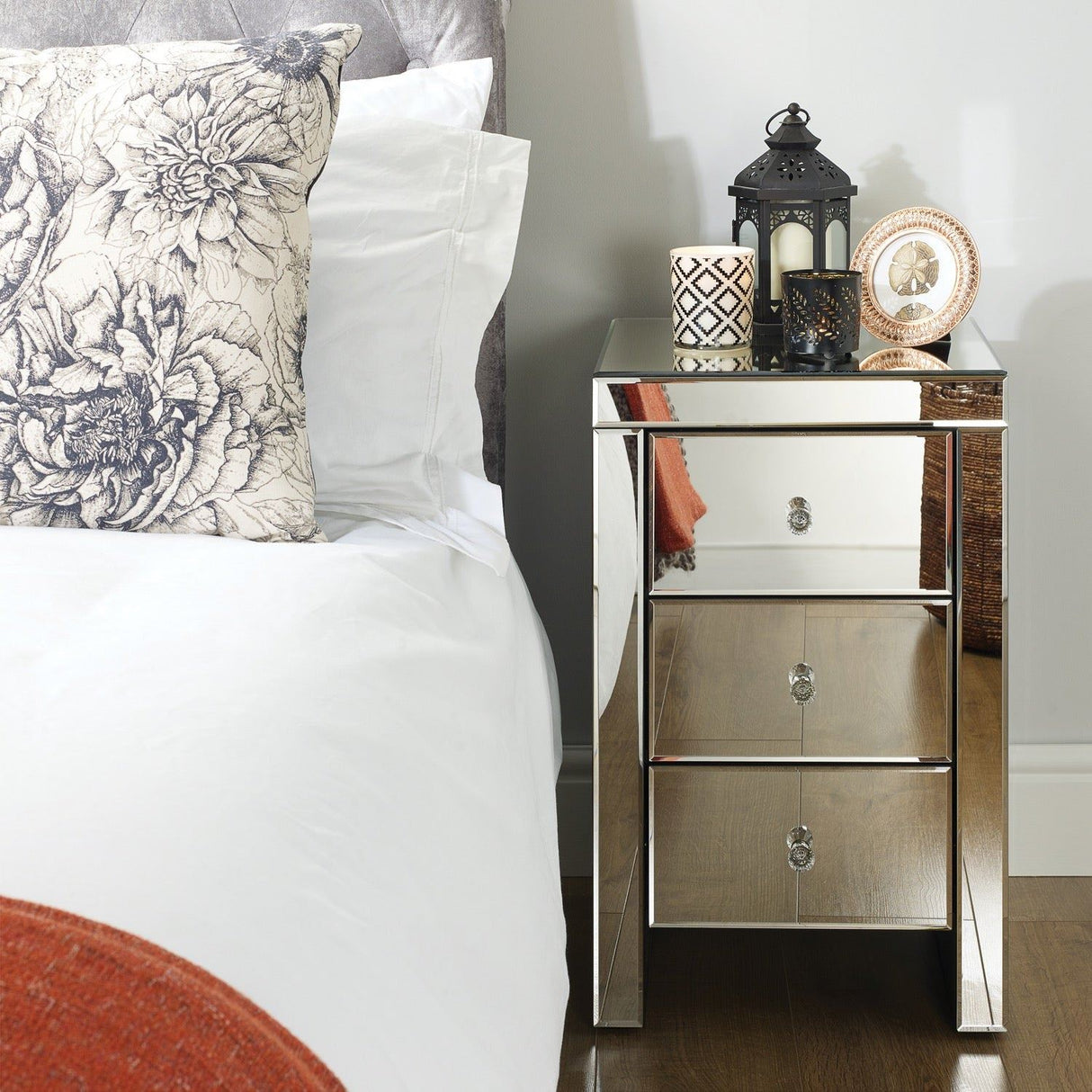 Saxen 3 Drawer Bedside