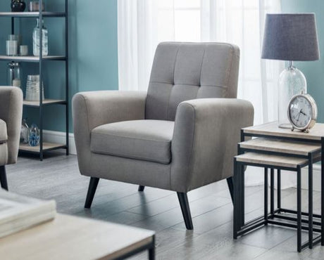 Moki Compact Retro Chair
