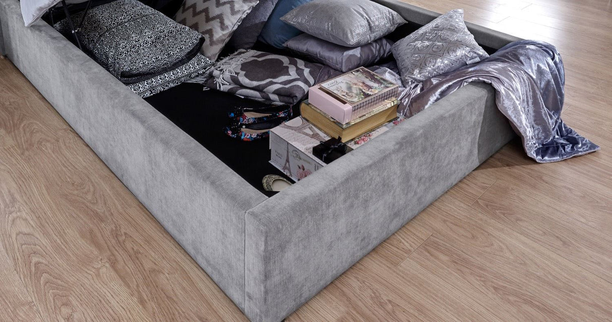 Daxe King Size Ottoman