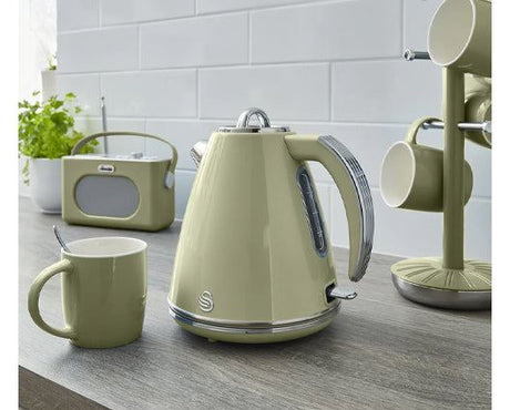 Swan 1.5L Retro Jug Kettle Green
